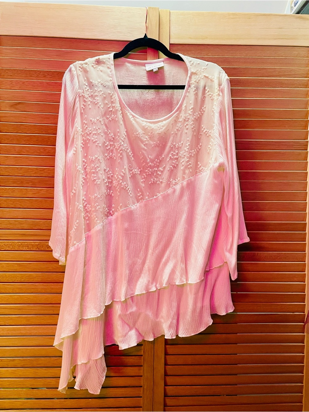 APT Design Cream Crinkle Chiffon Tunic Blouse, Size L/XL